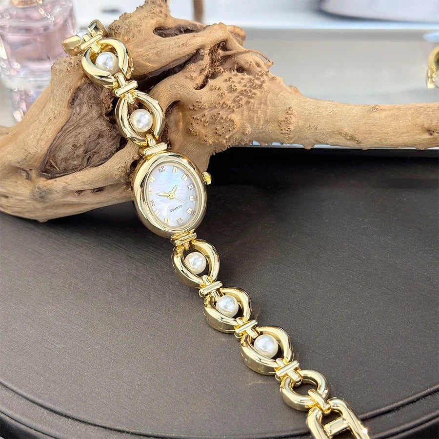Lealta Pearl Watch